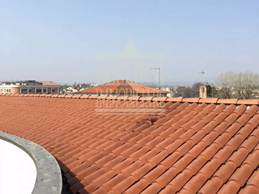 Immagine 11 di Attico in vendita  in Contrà San Marco a Vicenza