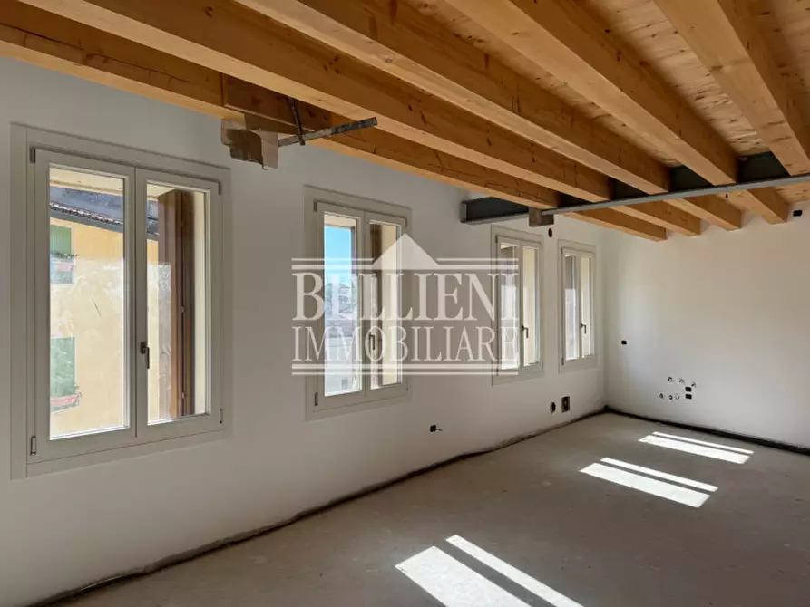 Immagine 28 di Attico in vendita  in Contrà Santa Chiara a Vicenza