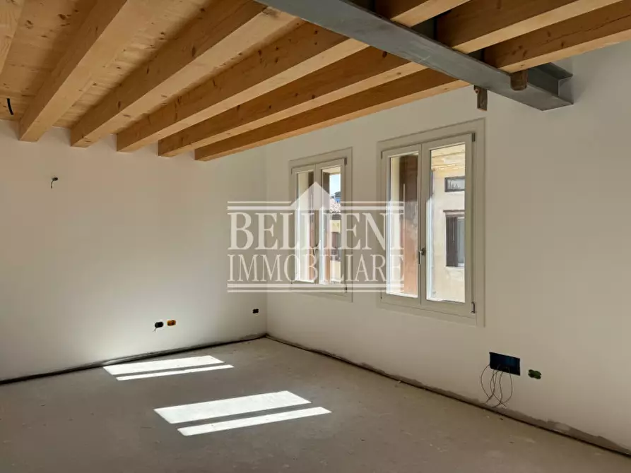 Immagine 29 di Attico in vendita  in Contrà Santa Chiara a Vicenza