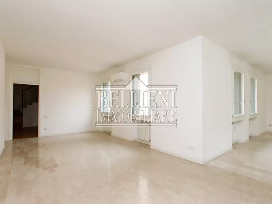 Immagine 3 di Appartamento in vendita  in corso palladio a Vicenza