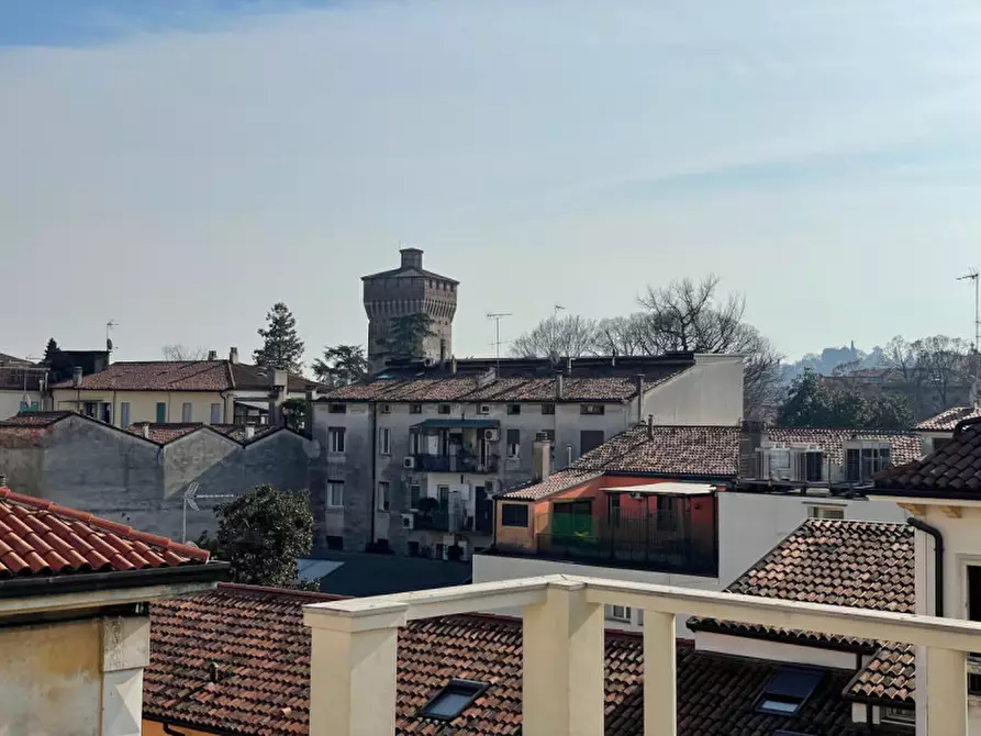 Immagine 19 di Appartamento in vendita  in via Cantarane a Vicenza