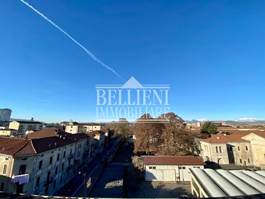 Immagine 11 di Attico in vendita  in Contra' del Quartiere a Vicenza