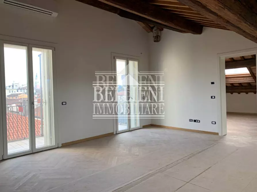 Immagine 16 di Attico in vendita  in Contra' del Quartiere a Vicenza