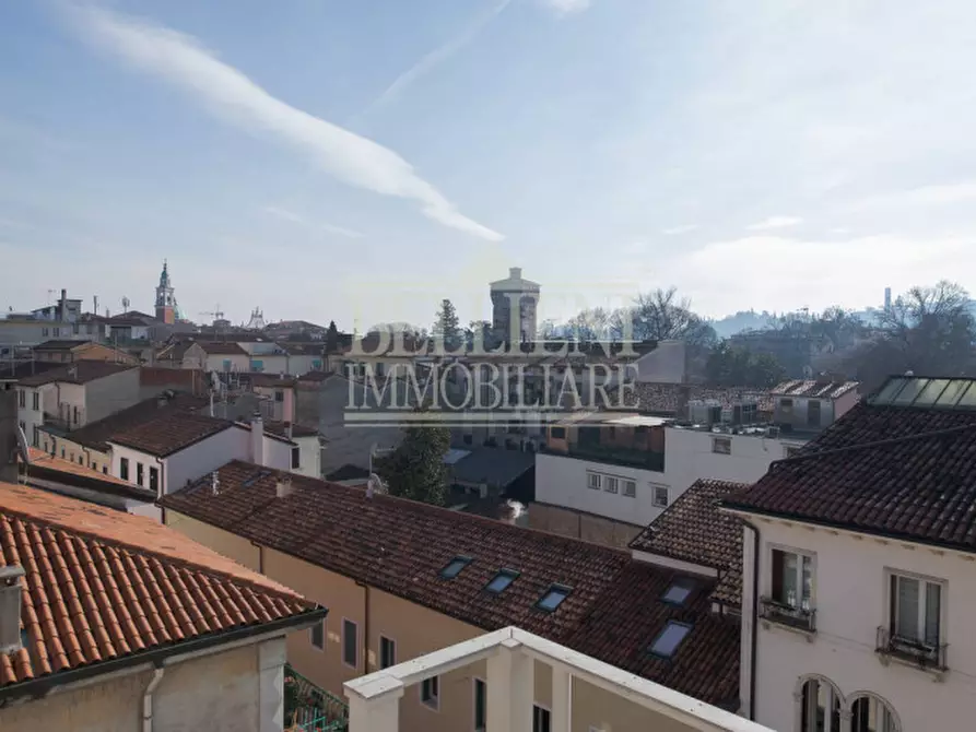 Immagine 15 di Attico in vendita  in Contrà Cantarane a Vicenza
