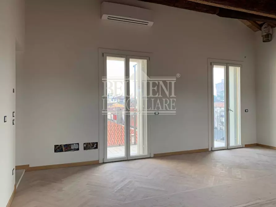 Immagine 25 di Attico in vendita  in Contra' del Quartiere a Vicenza