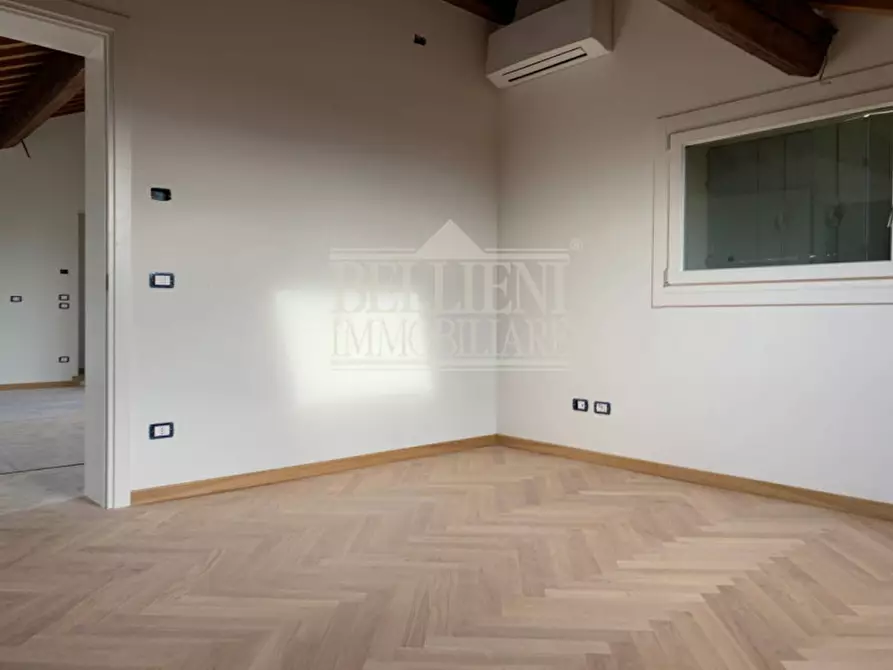 Immagine 29 di Attico in vendita  in Contra' del Quartiere a Vicenza