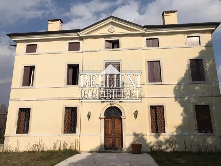 Immagine 1 di Villa in vendita  in Via Santa Giustina a Arcugnano