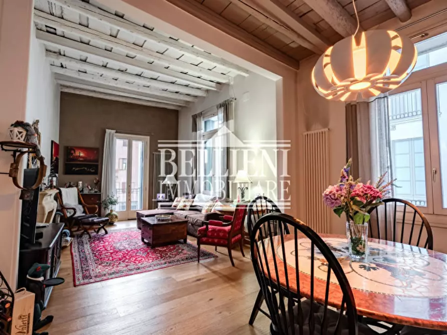 Immagine 1 di Casa indipendente in vendita  in PIAZZETTA GUALDI a Vicenza