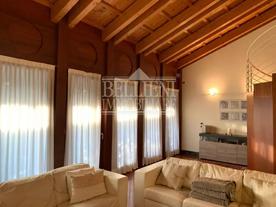 Immagine 2 di Villa in vendita  in Via Luino a Vicenza