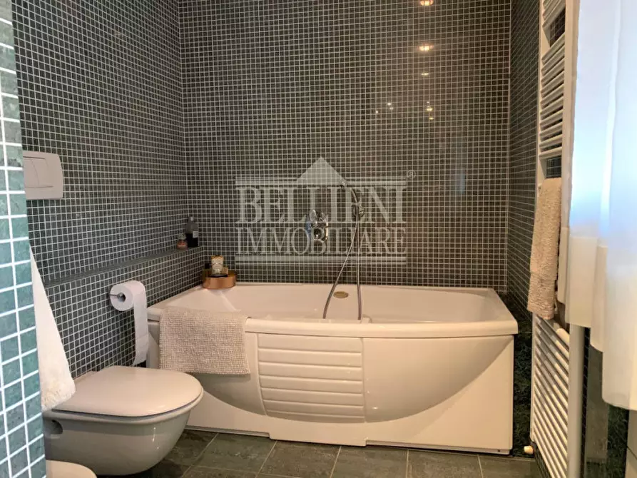 Immagine 10 di Villa in vendita  in Via Luino a Vicenza