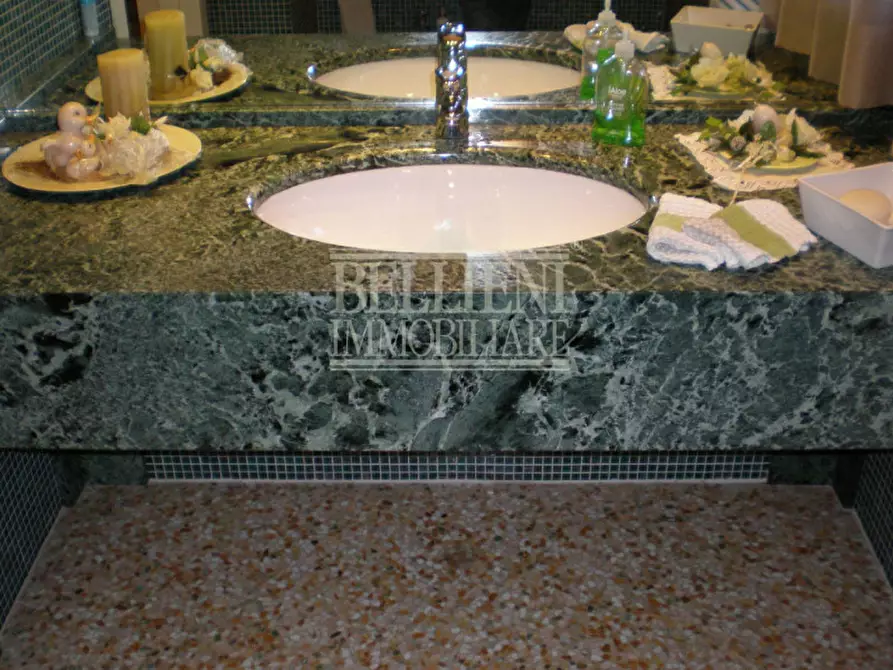 Immagine 11 di Villa in vendita  in Via Luino a Vicenza