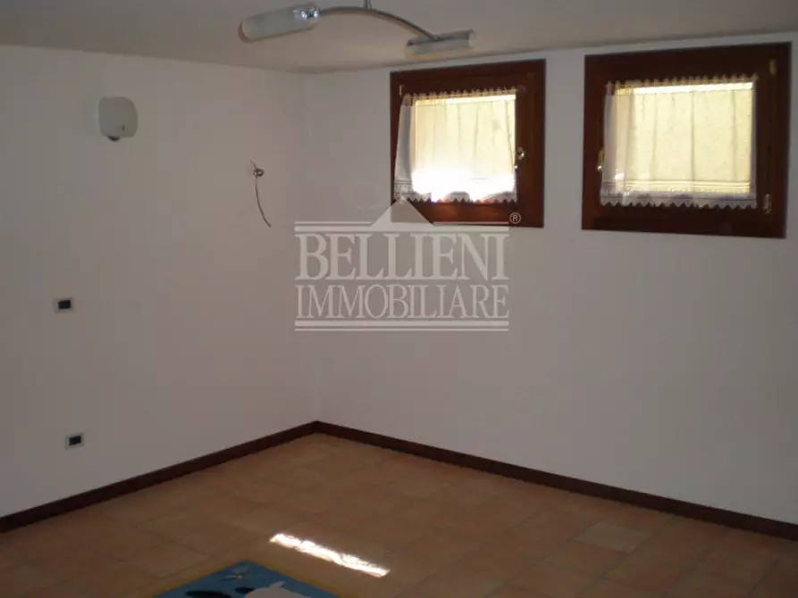 Immagine 17 di Villa in vendita  in Via Luino a Vicenza