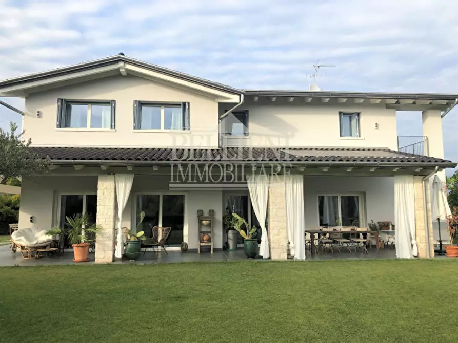 Immagine 1 di Villa in vendita  in Via Castello a Monteviale