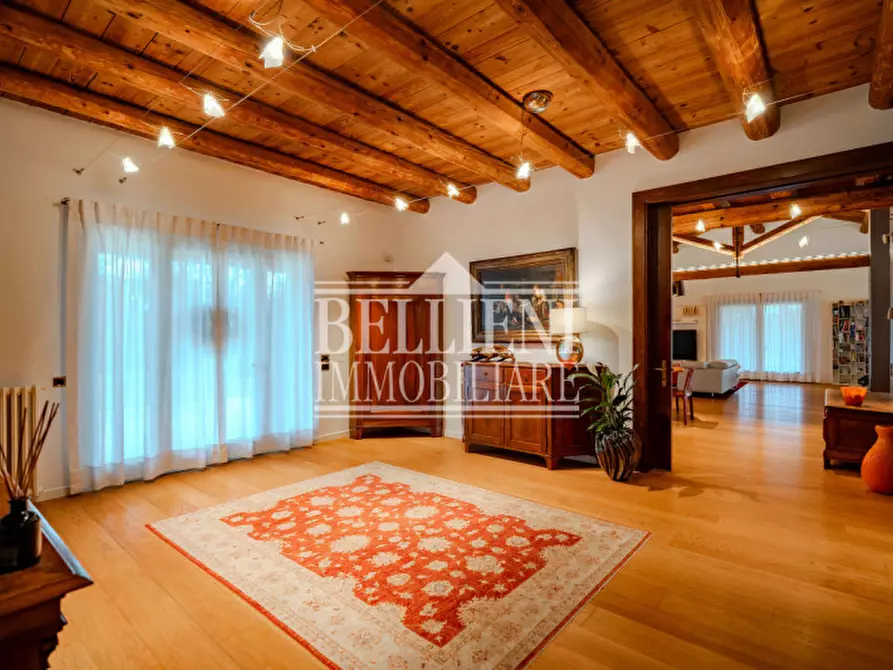 Immagine 1 di Villa in vendita  in Via Longare a Grumolo Delle Abbadesse