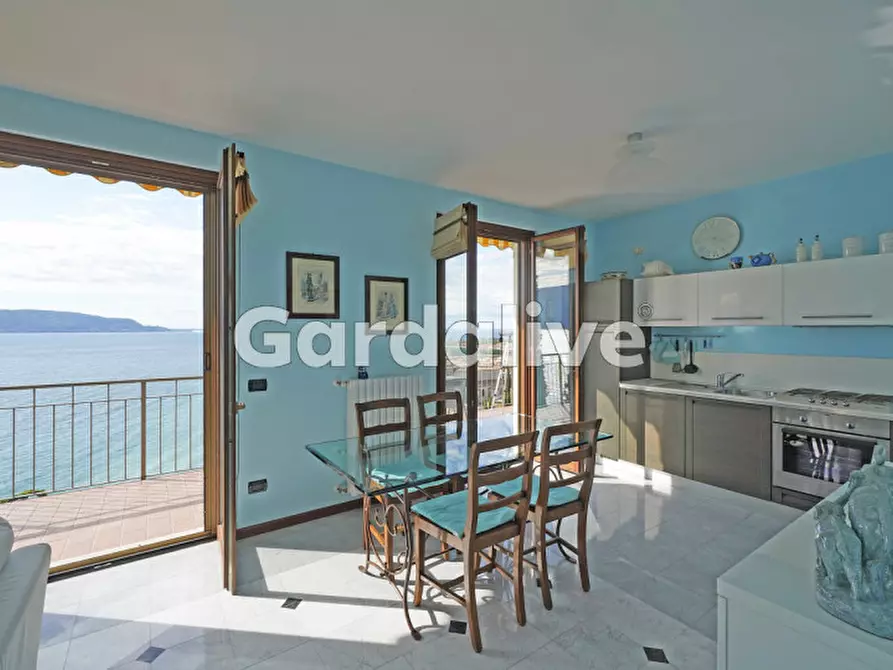 Immagine 8 di Appartamento in vendita  a Toscolano-Maderno