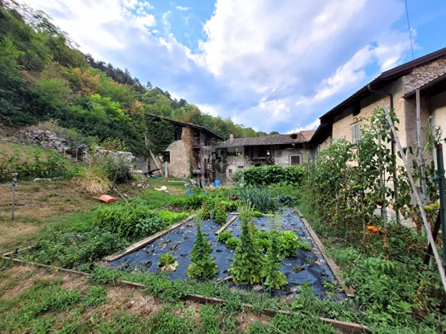Immagine 5 di Rustico / casale in vendita  in Via Muradei 18 a Cavedine