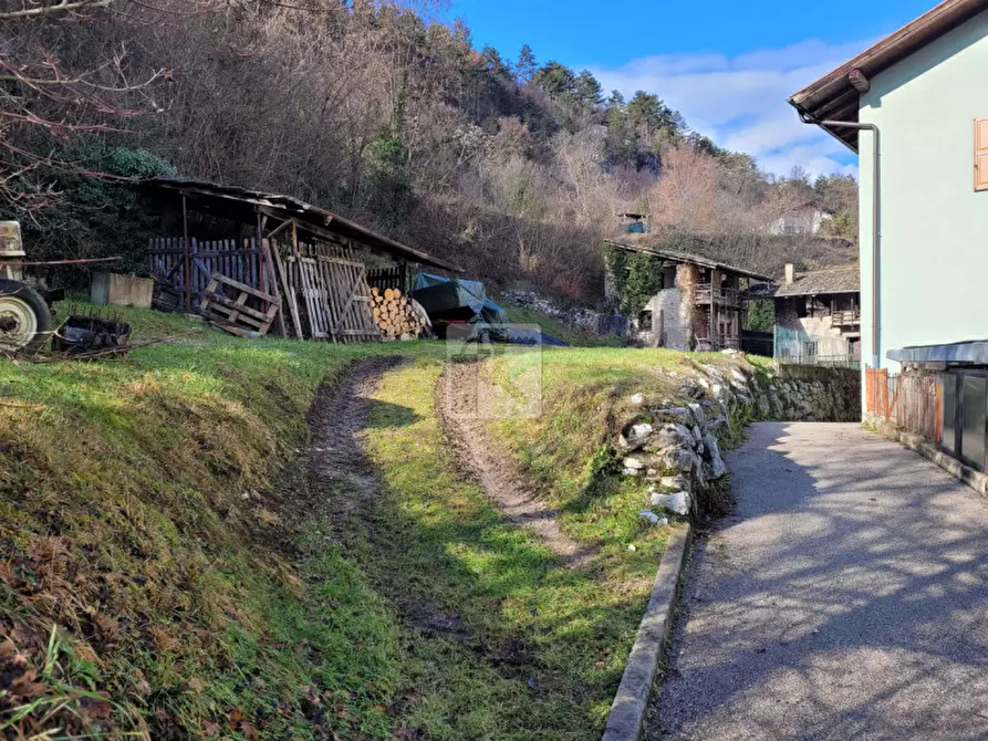 Immagine 6 di Rustico / casale in vendita  in Via Muradei 18 a Cavedine