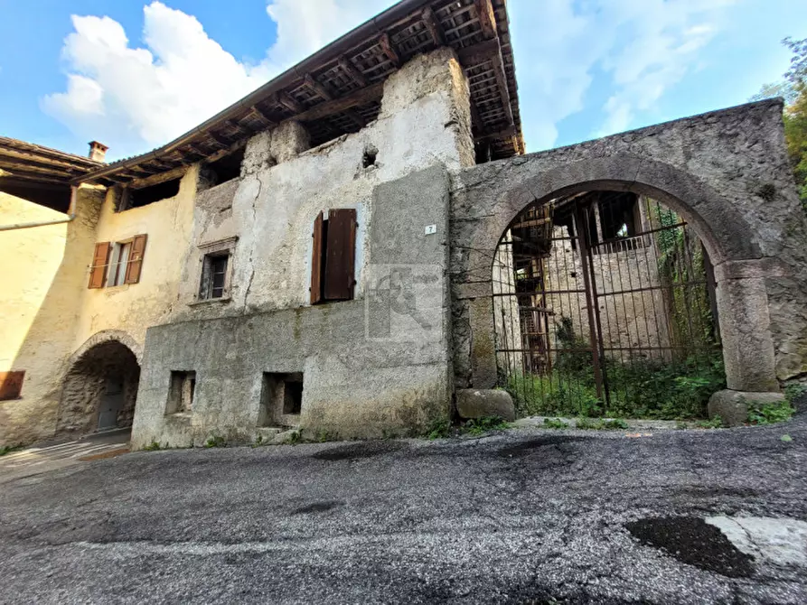 Immagine 9 di Rustico / casale in vendita  in Via Muradei 18 a Cavedine