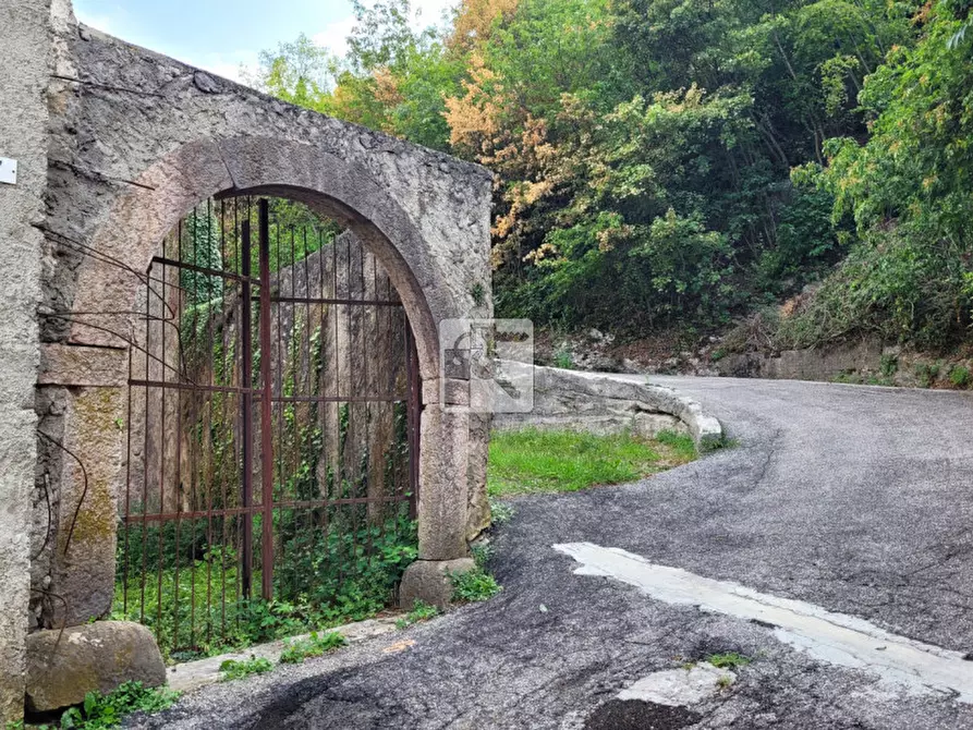 Immagine 11 di Rustico / casale in vendita  in Via Muradei 18 a Cavedine