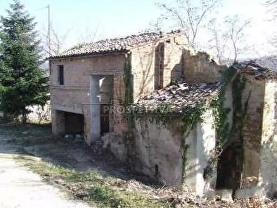 Immagine 1 di Rustico / casale in vendita  a San Dona' Di Piave
