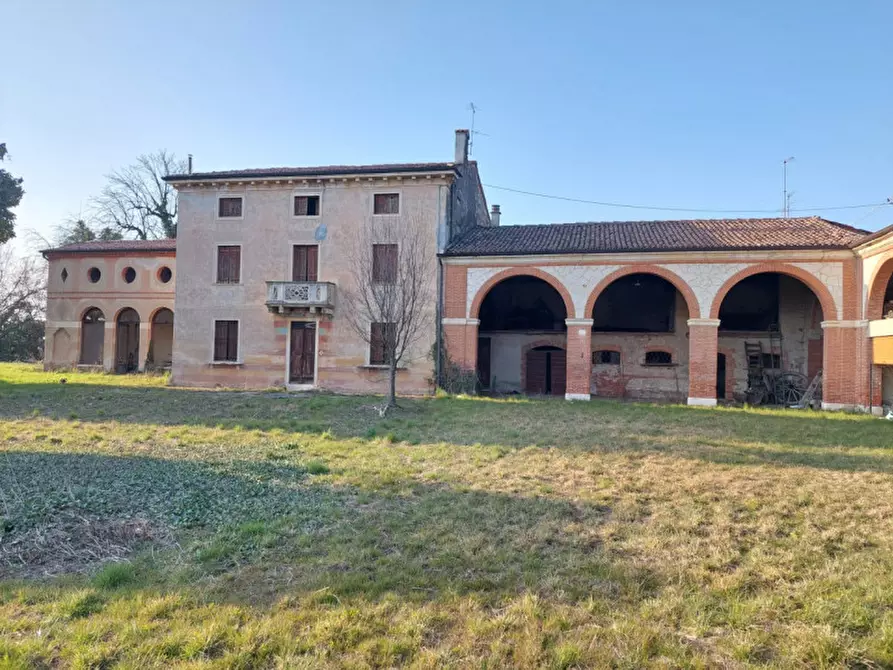 Immagine 11 di Rustico / casale in vendita  in Viale Ferrarin a Vicenza