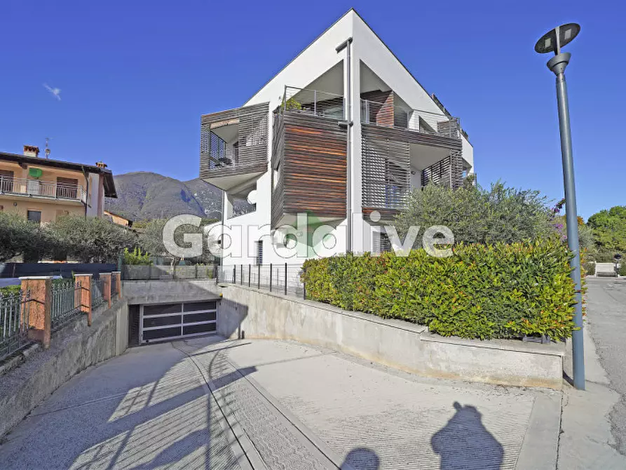 Immagine 2 di Appartamento in vendita  a Toscolano-Maderno