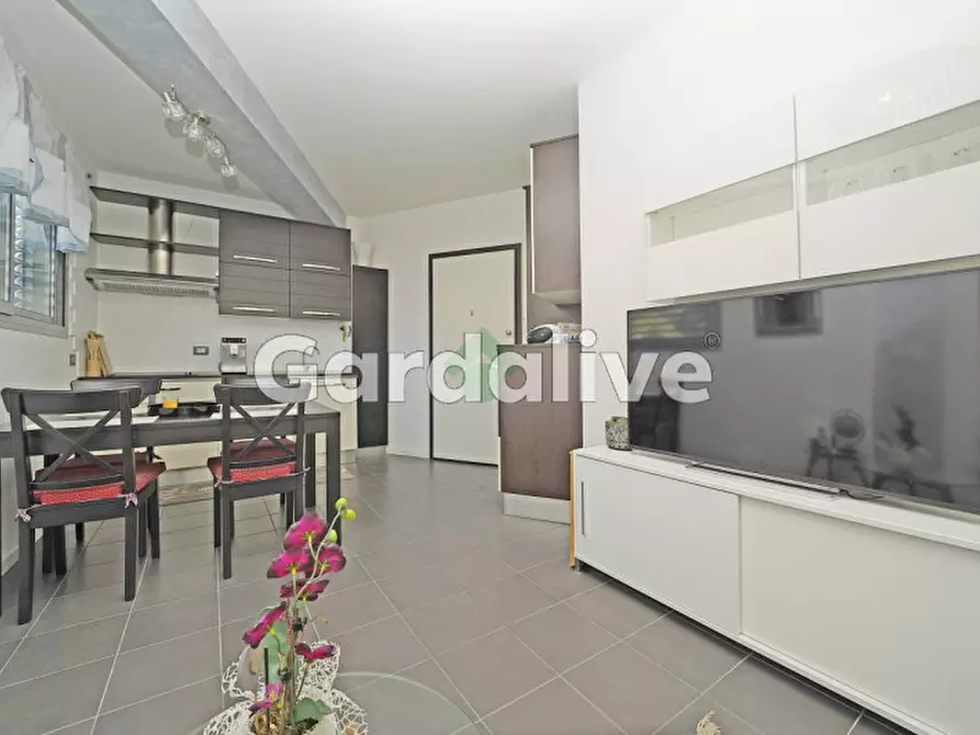 Immagine 9 di Appartamento in vendita  a Toscolano-Maderno