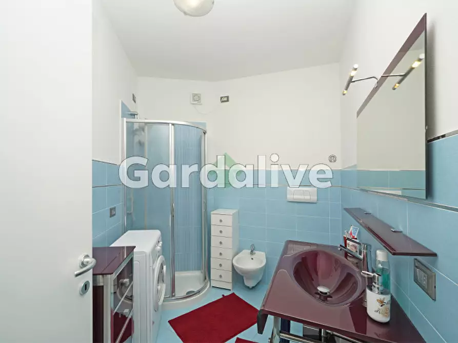 Immagine 12 di Appartamento in vendita  a Toscolano-Maderno