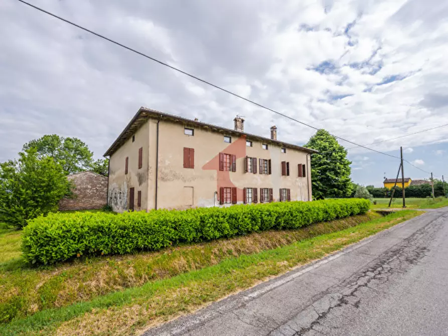 Immagine 1 di Rustico / casale in vendita  in Frazione Toccalmato 9 a Fontanellato