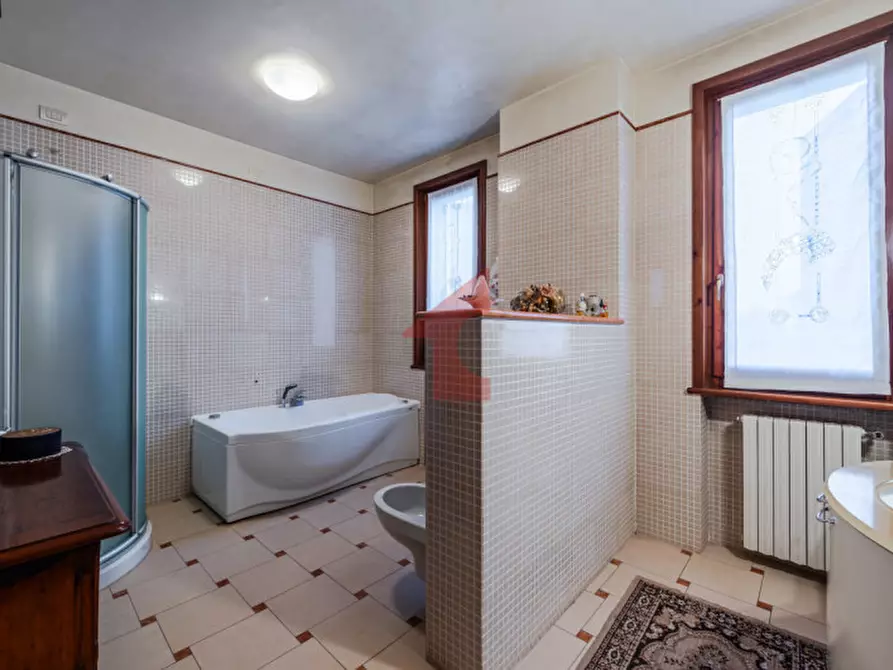 Immagine 40 di Appartamento in vendita  in Via V. Vaccari 18 a Fontanellato