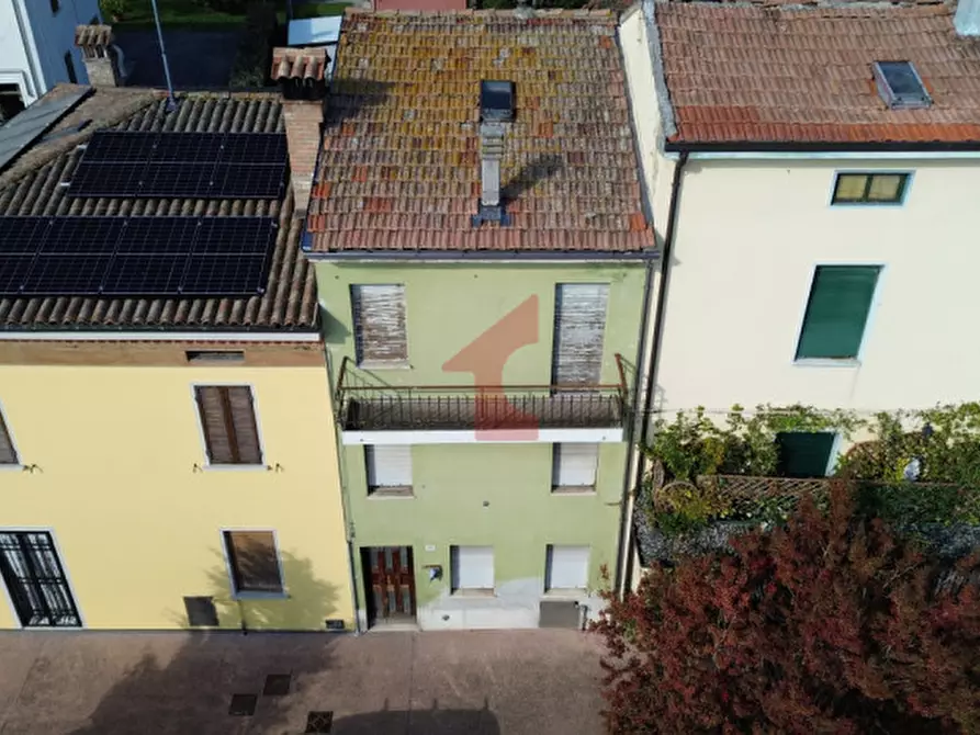 Immagine 3 di Villetta a schiera in vendita  in Via Guglielmo Marconi 30 a Fontevivo