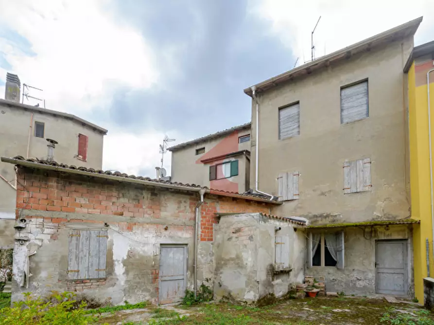 Immagine 31 di Villetta a schiera in vendita  in Via Guglielmo Marconi 30 a Fontevivo