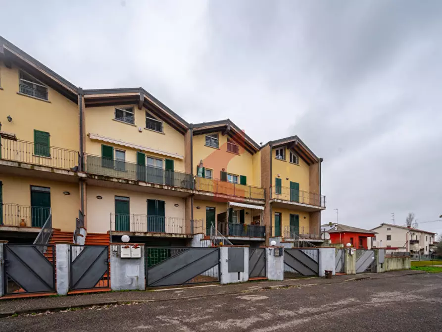 Immagine 43 di Appartamento in vendita  in Via P. P. Pasolini 31 a Fontevivo