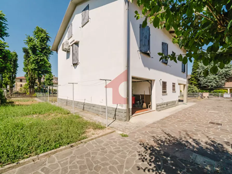 Immagine 12 di Casa indipendente in vendita  in Via A Moro 17 a Fontanellato