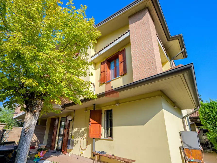 Immagine 5 di Casa bifamiliare in vendita  in Via Brigate Garibaldi 10 a Fontevivo