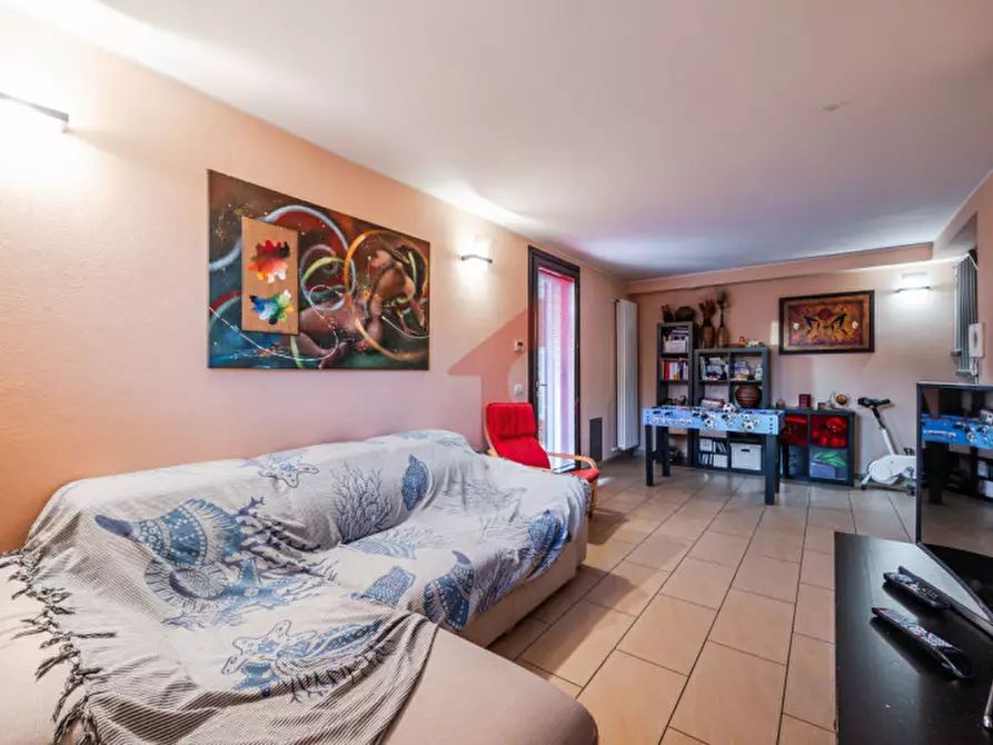 Immagine 26 di Appartamento in vendita  in Via Salvo D'Acquisto a Fontevivo