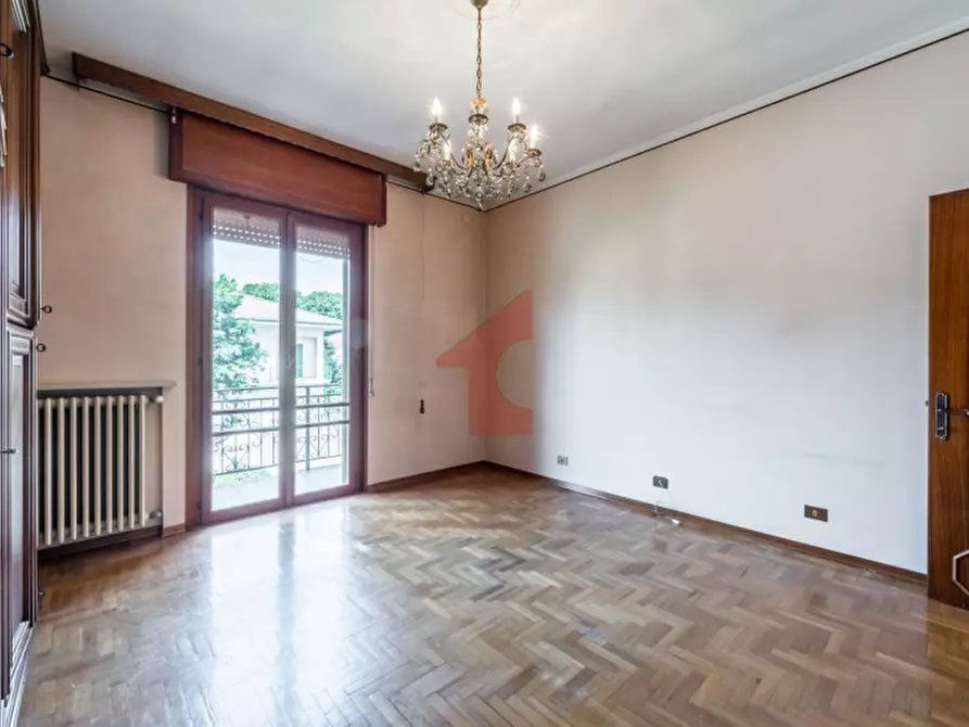 Immagine 21 di Villa in vendita  in Via Ghidini 2 a Soragna