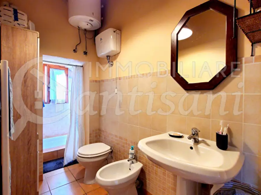 Immagine 5 di Appartamento in vendita  in via Monte Speculo a San Gimignano