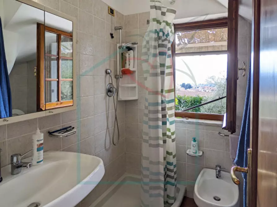 Immagine 7 di Casa indipendente in vendita  in Via Ghigliolo Basso a Sarzana