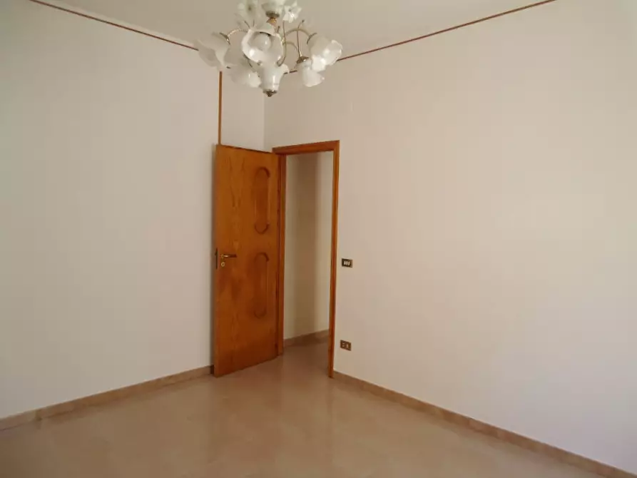 Immagine 9 di Appartamento in vendita  in Via Toti a Matino