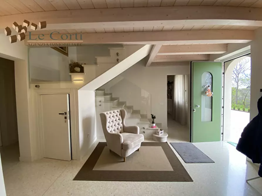 Immagine 9 di Villa in vendita  a Lonigo