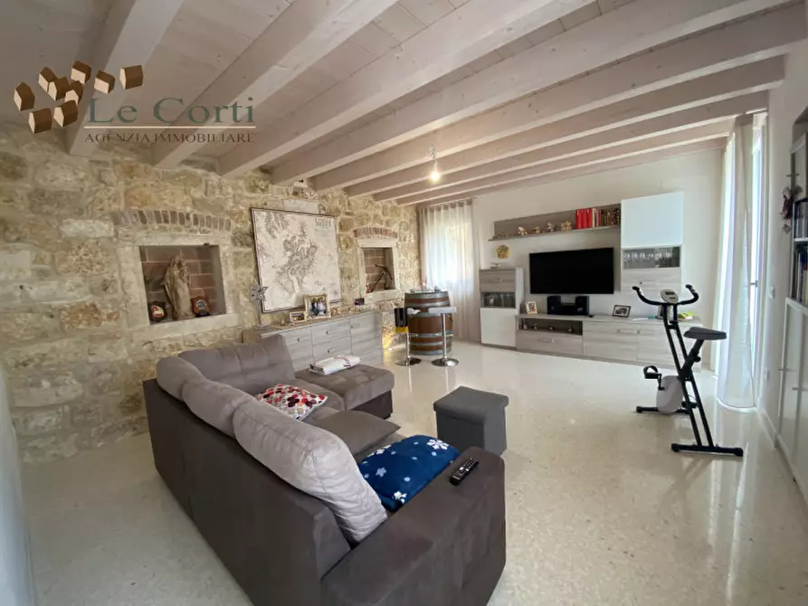 Immagine 11 di Villa in vendita  a Lonigo