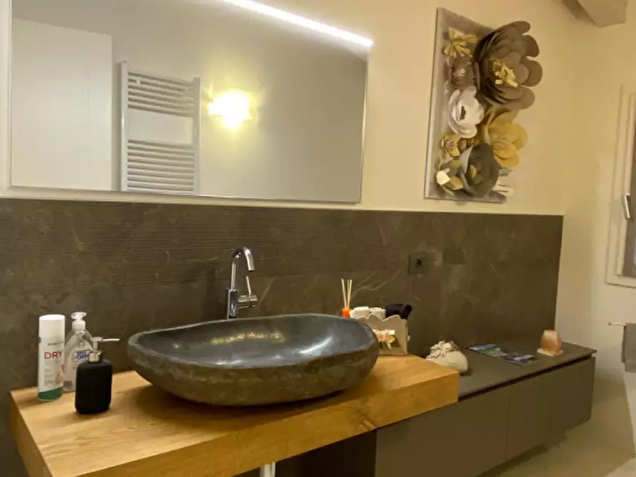 Immagine 16 di Villa in vendita  a Lonigo