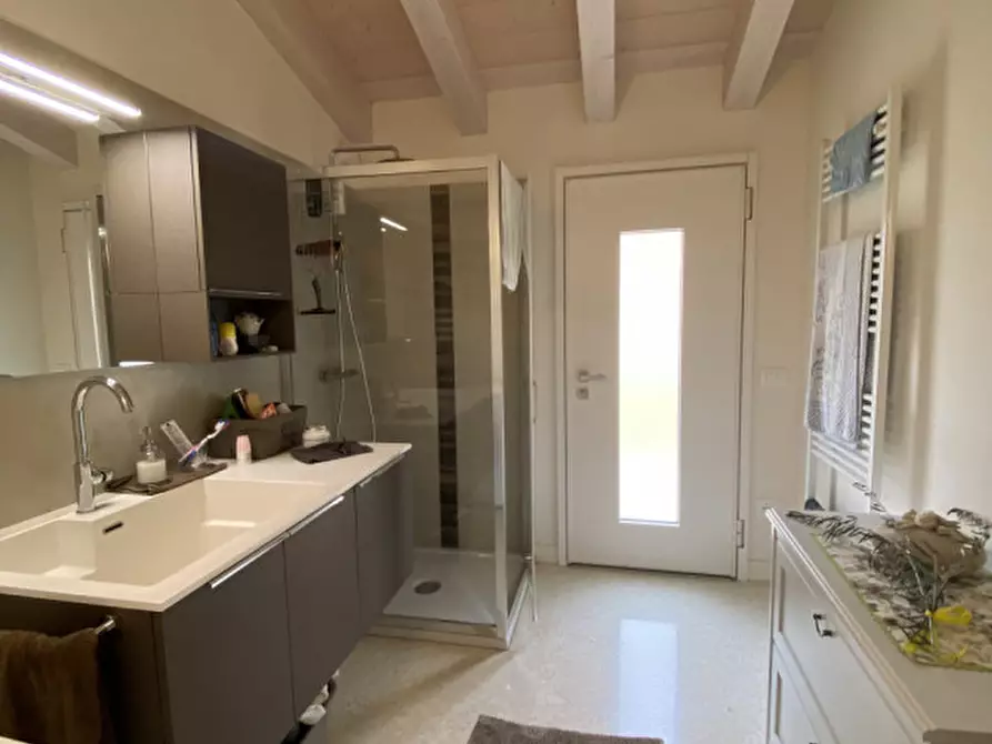 Immagine 21 di Villa in vendita  a Lonigo