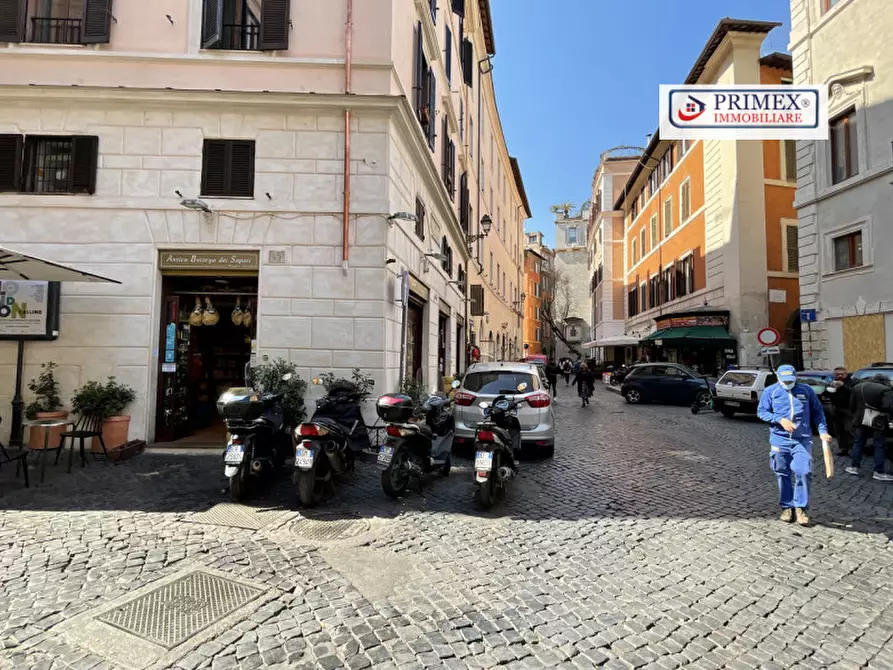 Immagine 8 di Appartamento in affitto  in Via di Parione a Roma