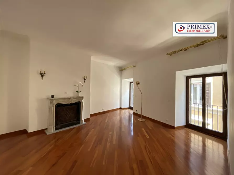 Immagine 25 di Appartamento in affitto  in Via di Parione a Roma