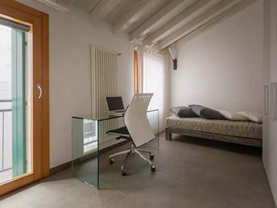 Immagine 4 di Casa indipendente in vendita  a Castelfranco Veneto