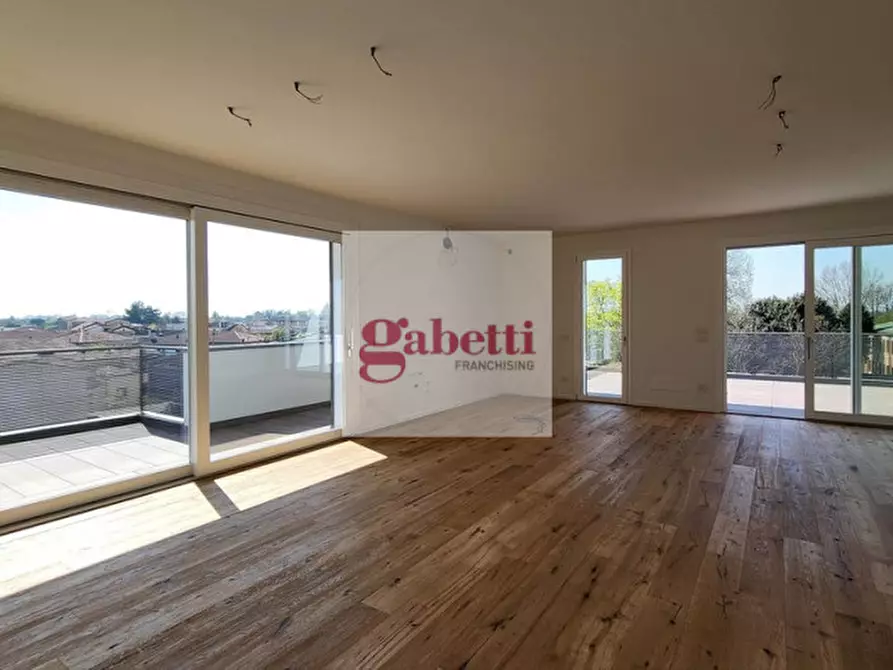Immagine 1 di Attico in vendita  in via Pelosa a Padova