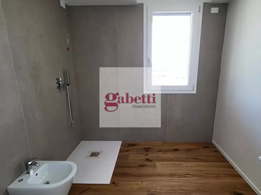 Immagine 3 di Attico in vendita  in via Pelosa a Padova