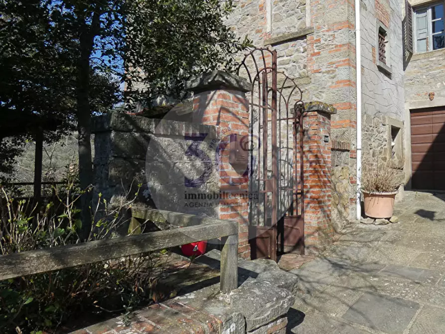 Immagine 4 di Casa indipendente in vendita  in Loc. Gello Biscardo a Castiglion Fibocchi